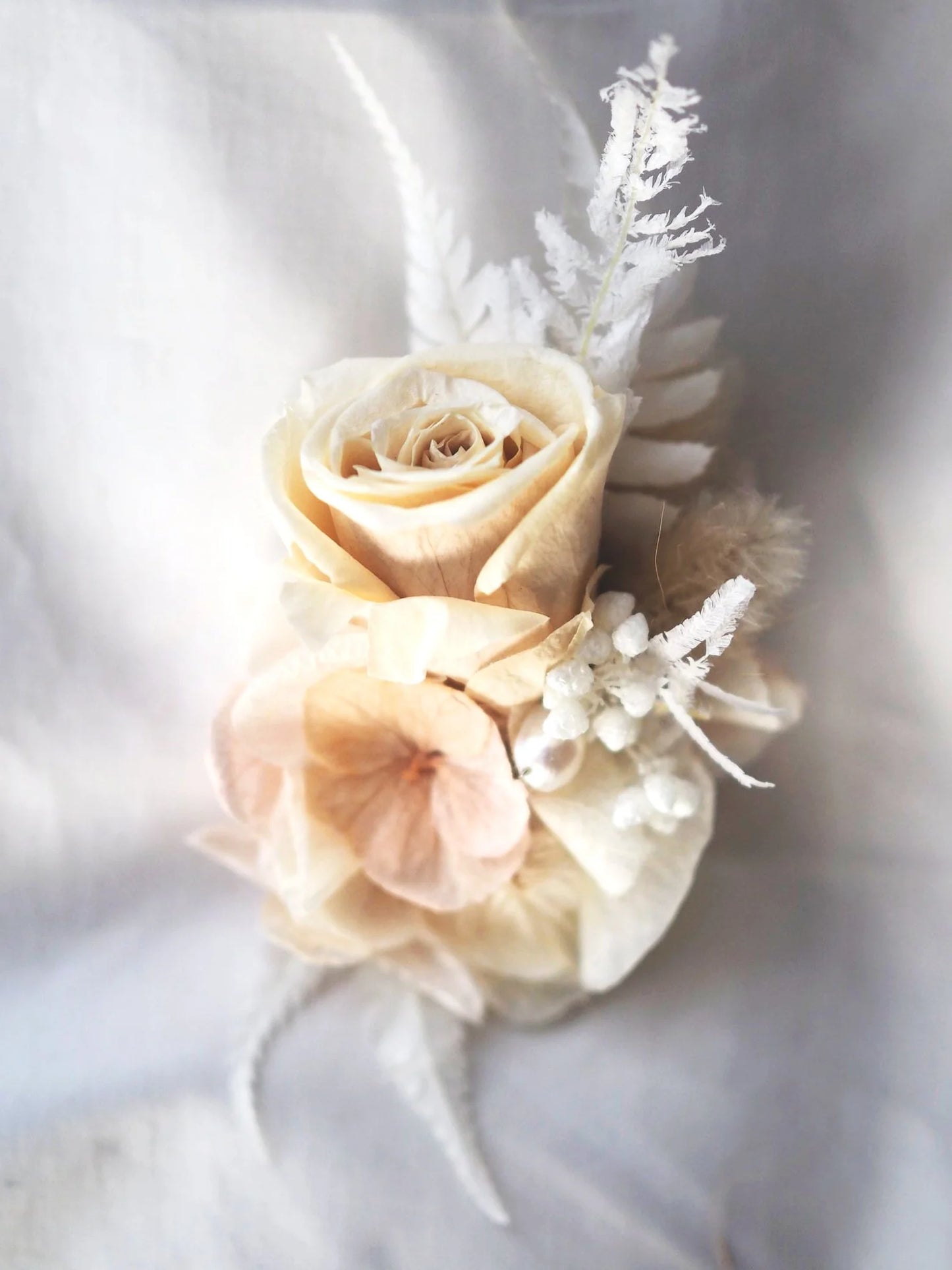Everlasting Floral Brooch with Freshwater Pearl- Antique Tones