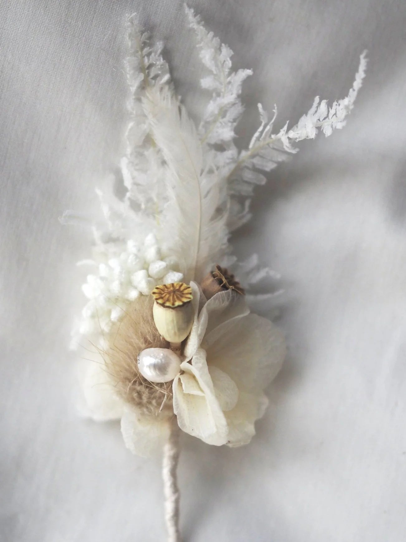 Pearl Buttonhole- White